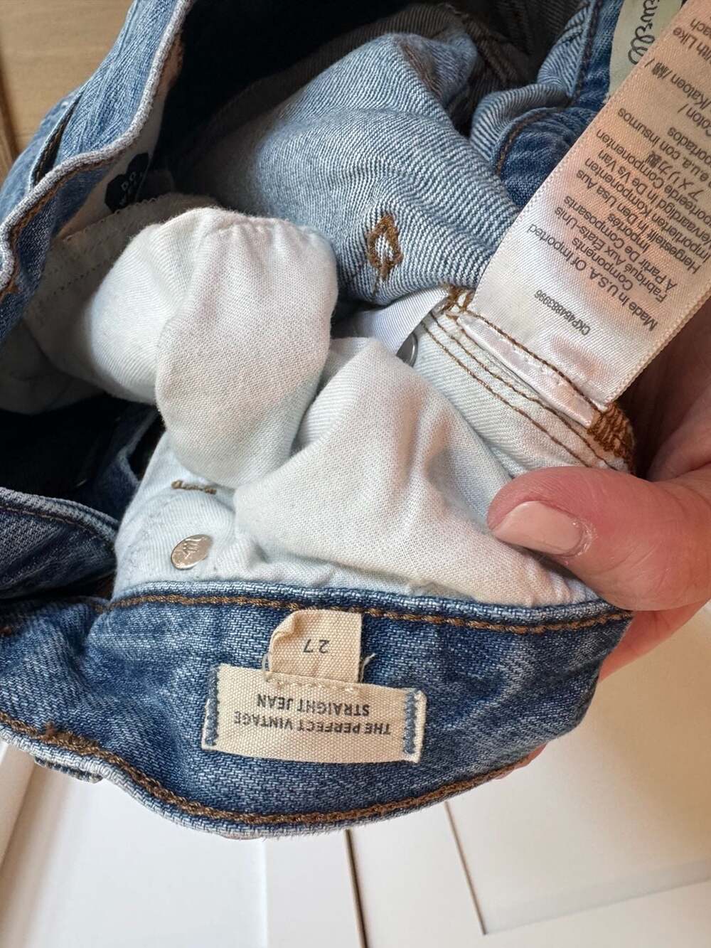 Madewell The Perfect Vintage Straight Jean in Becker Wash: Button-Front Edition - Picture 4 of 5